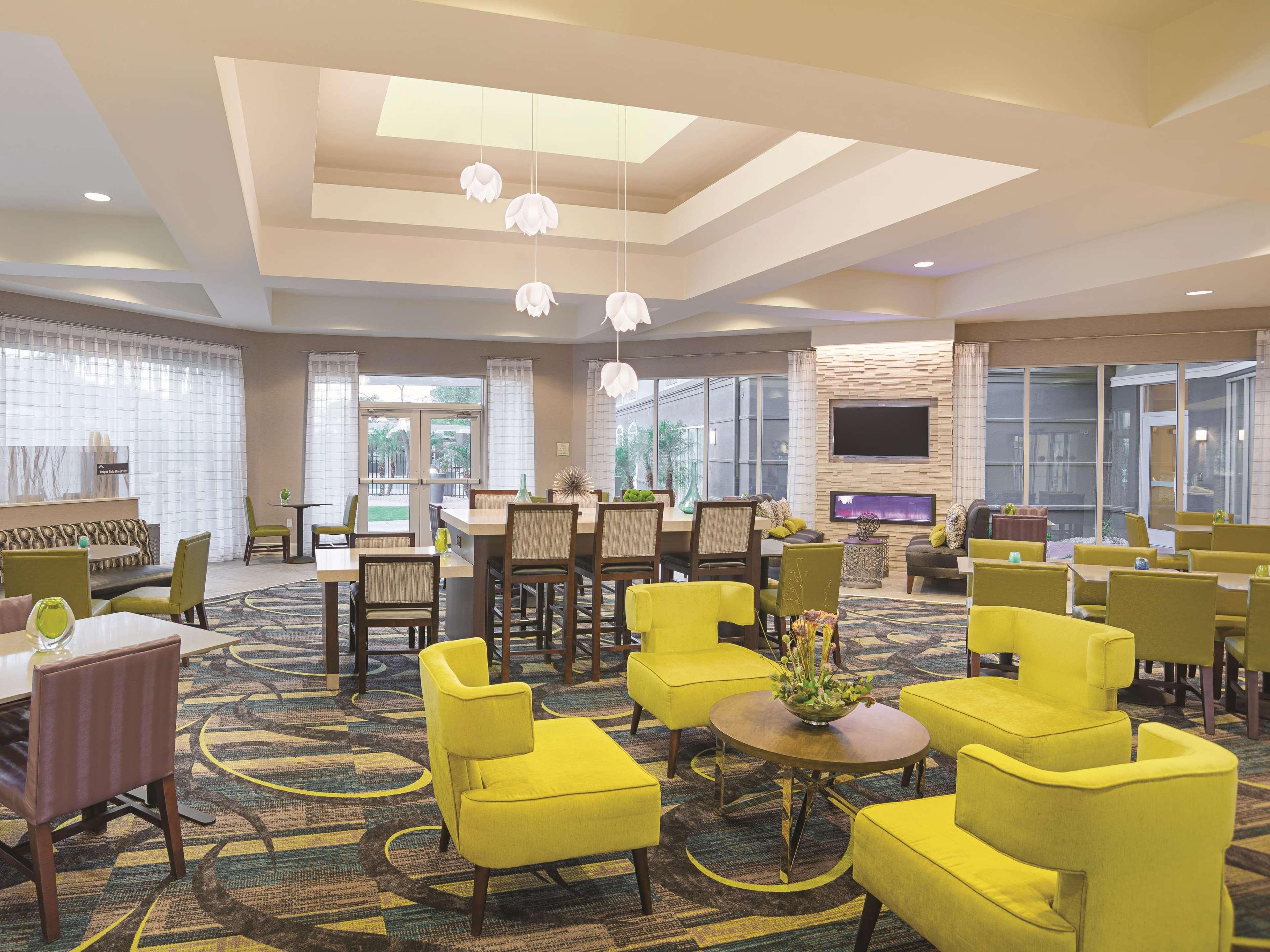 La Quinta By Wyndham Phoenix Chandler Exterior photo
